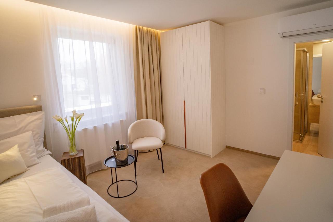 Hotel U Kaplicky Písek Kültér fotó