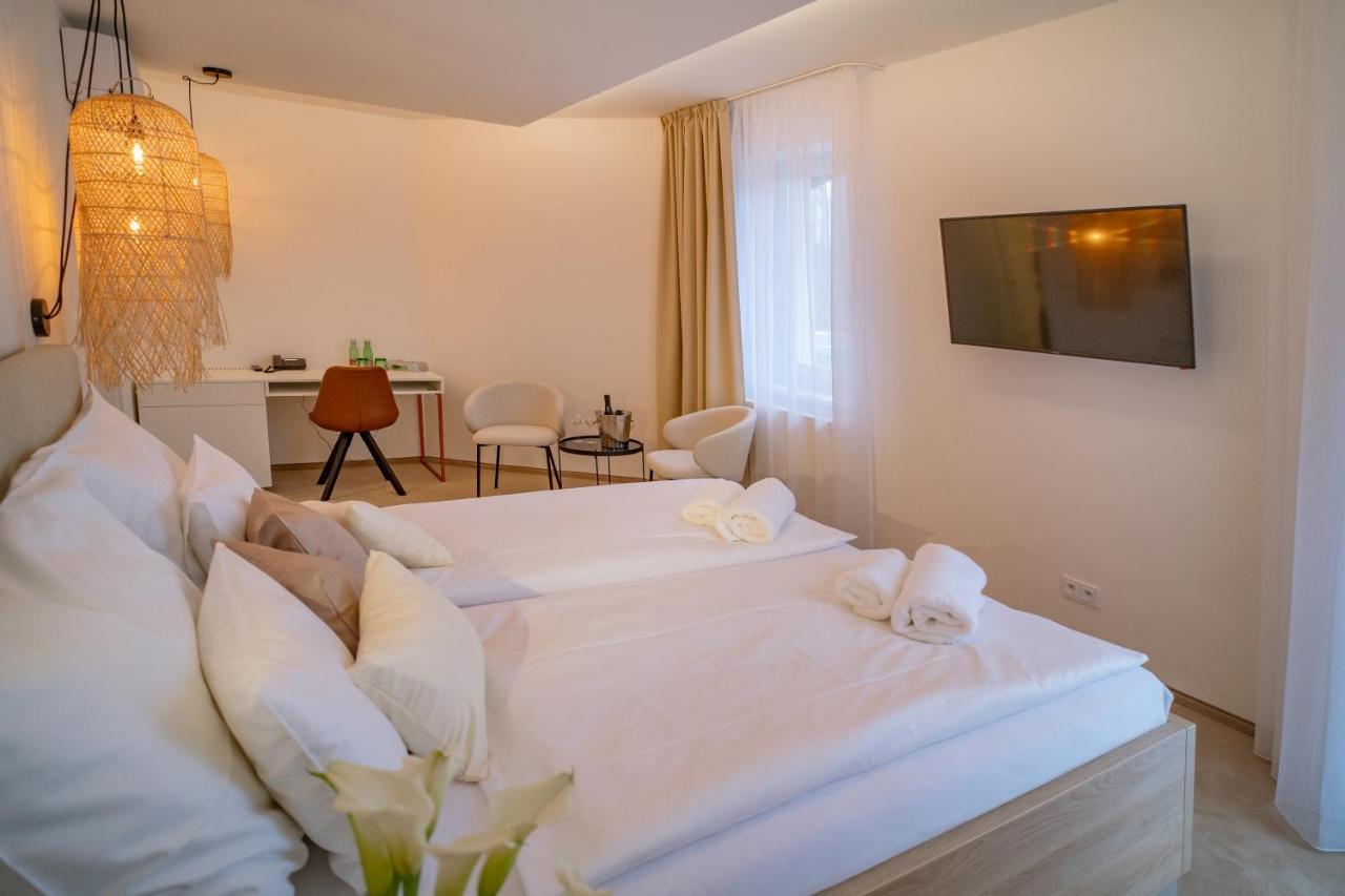 Hotel U Kaplicky Písek Kültér fotó
