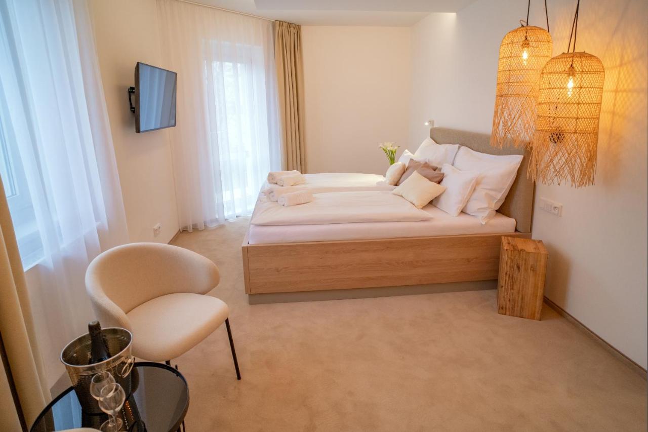 Hotel U Kaplicky Písek Kültér fotó