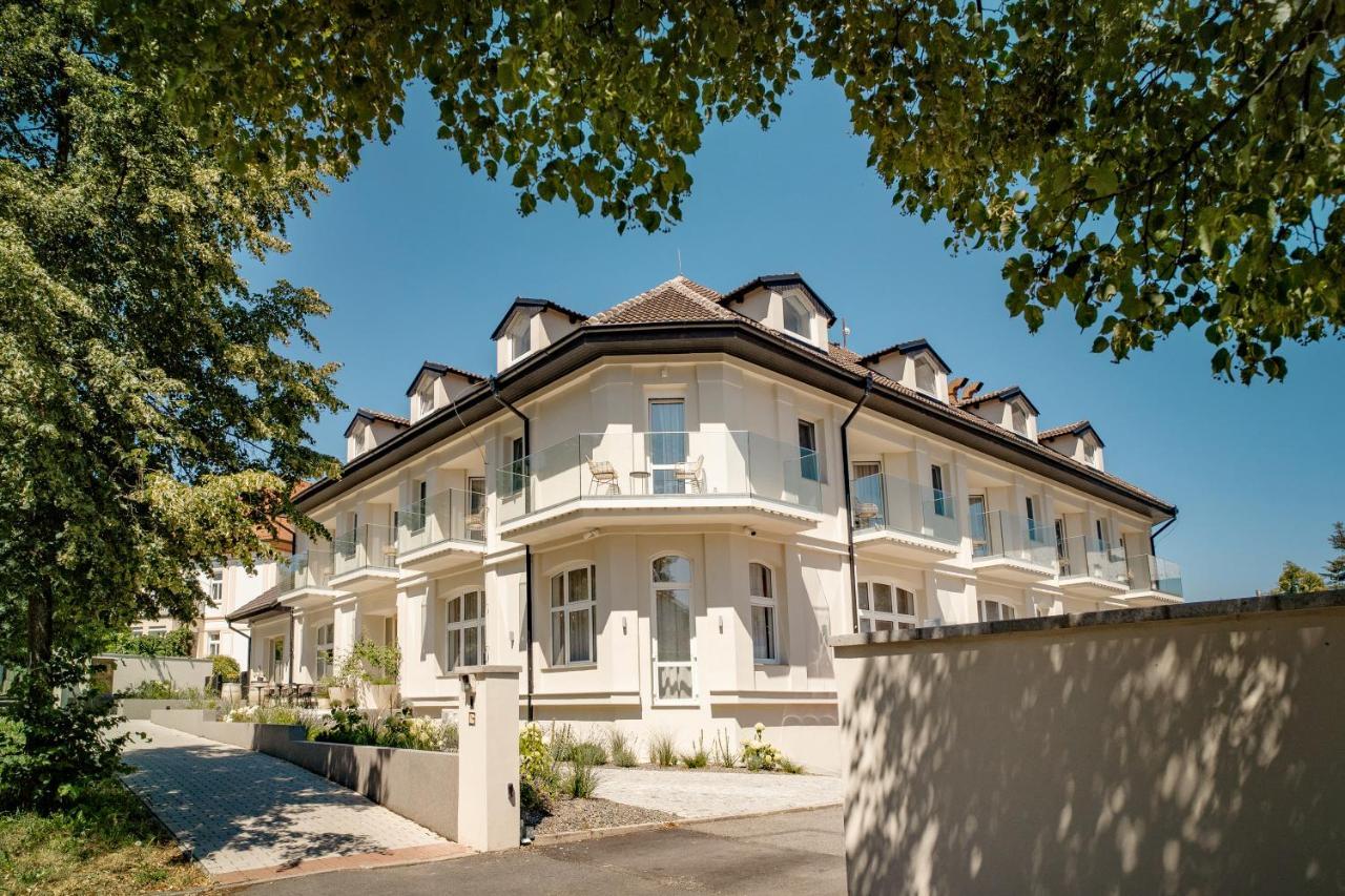 Hotel U Kaplicky Písek Kültér fotó