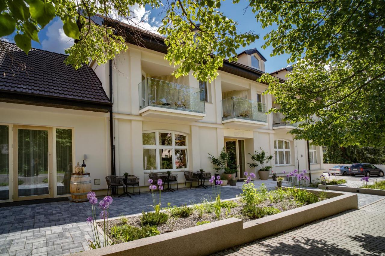 Hotel U Kaplicky Písek Kültér fotó