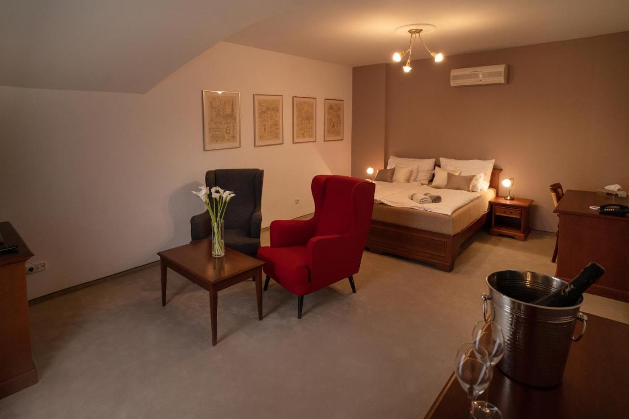 Hotel U Kaplicky Písek Kültér fotó