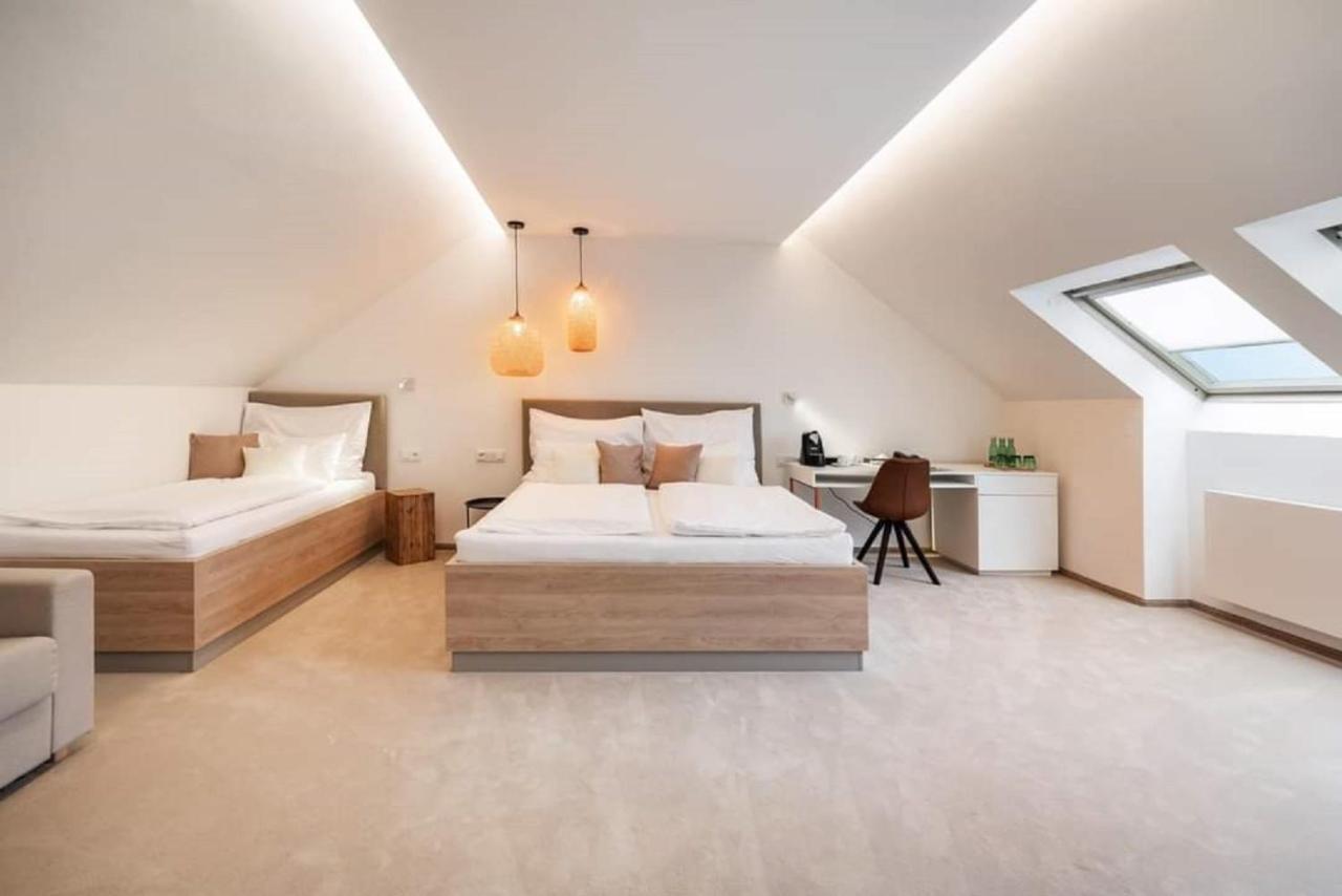 Hotel U Kaplicky Písek Kültér fotó